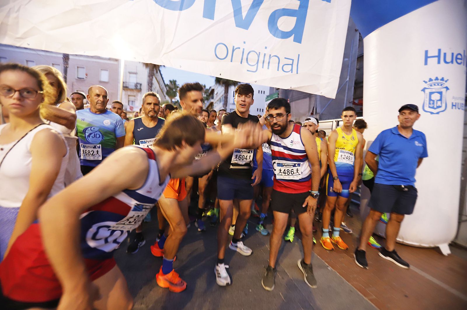 Imágenes de la Carrera Nocturna de Huelva