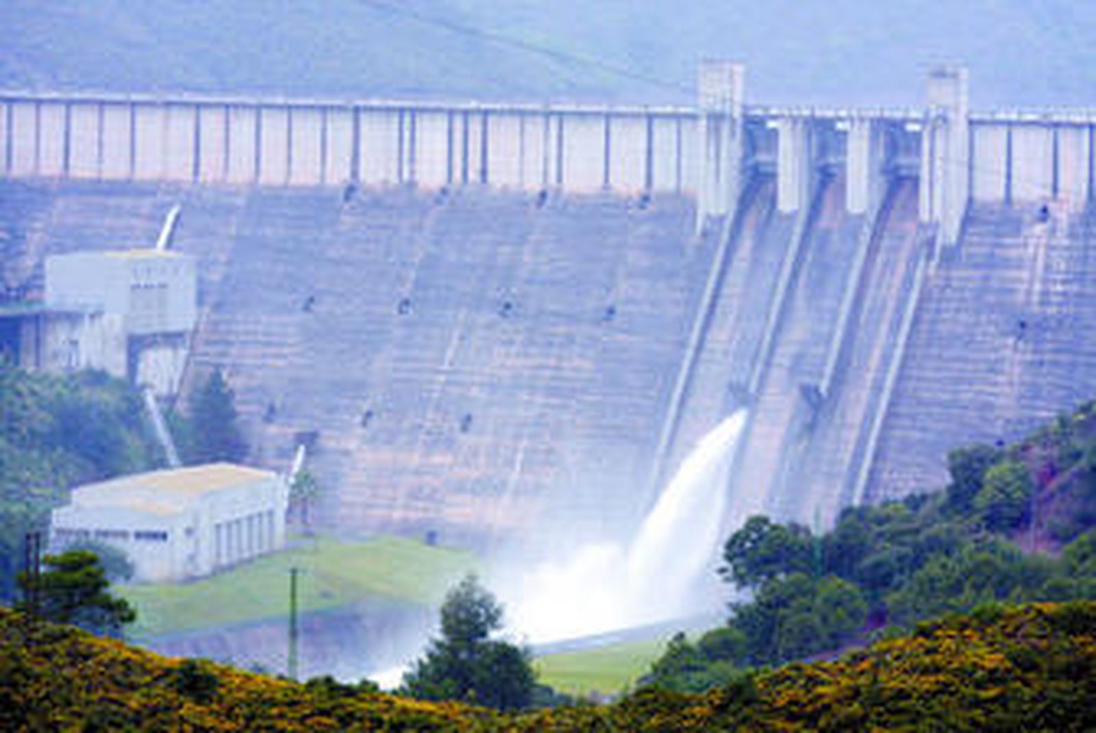 El pantano de La Concepción desembalsó agua varias veces el año pasado por su escasa capacidad.