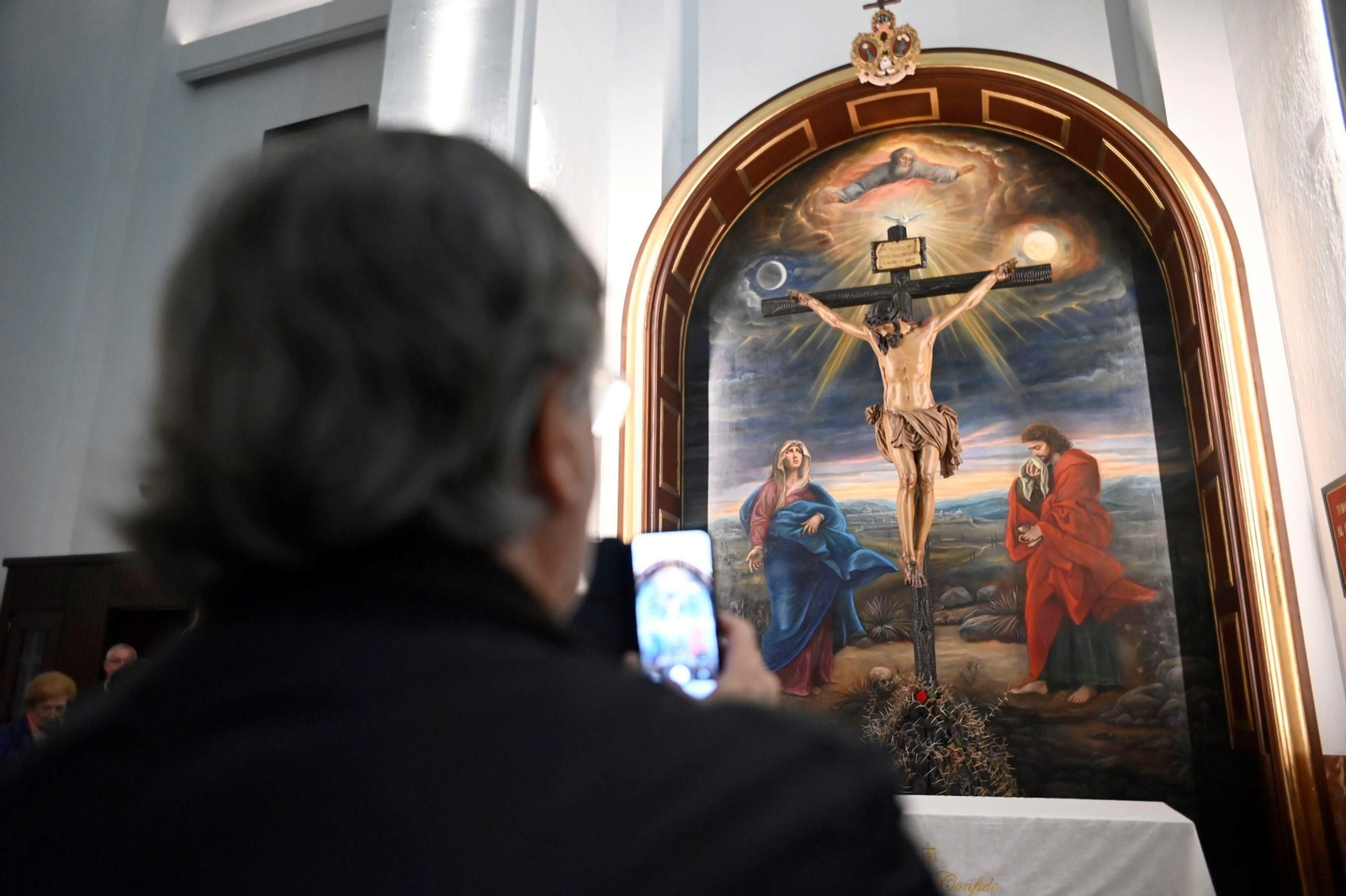 Las mejores fotos del mural de la capilla del Cristo de la Confianza de Córdoba