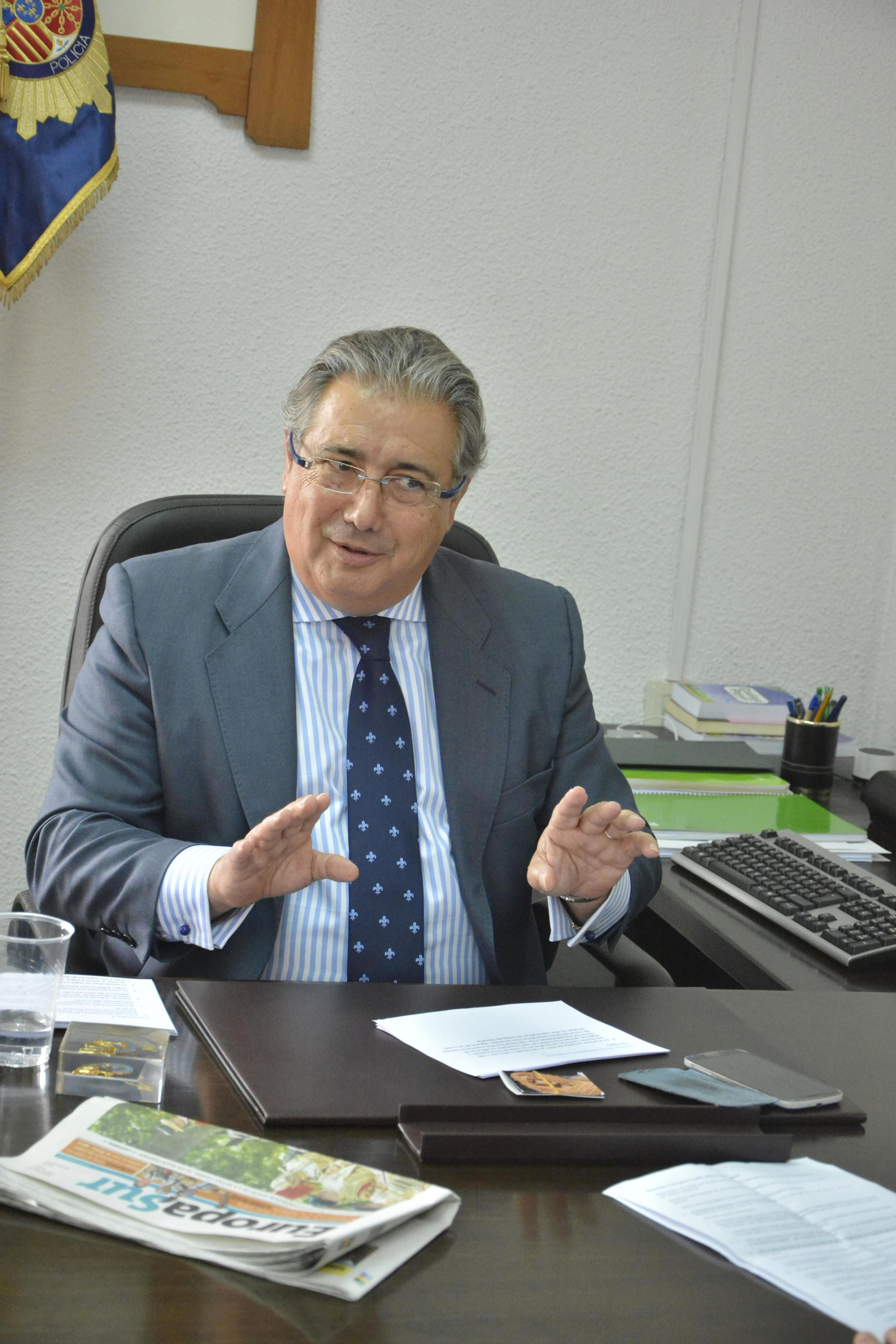 El ministro del Interior, Juan Ignacio Zoido, durante la entrevista