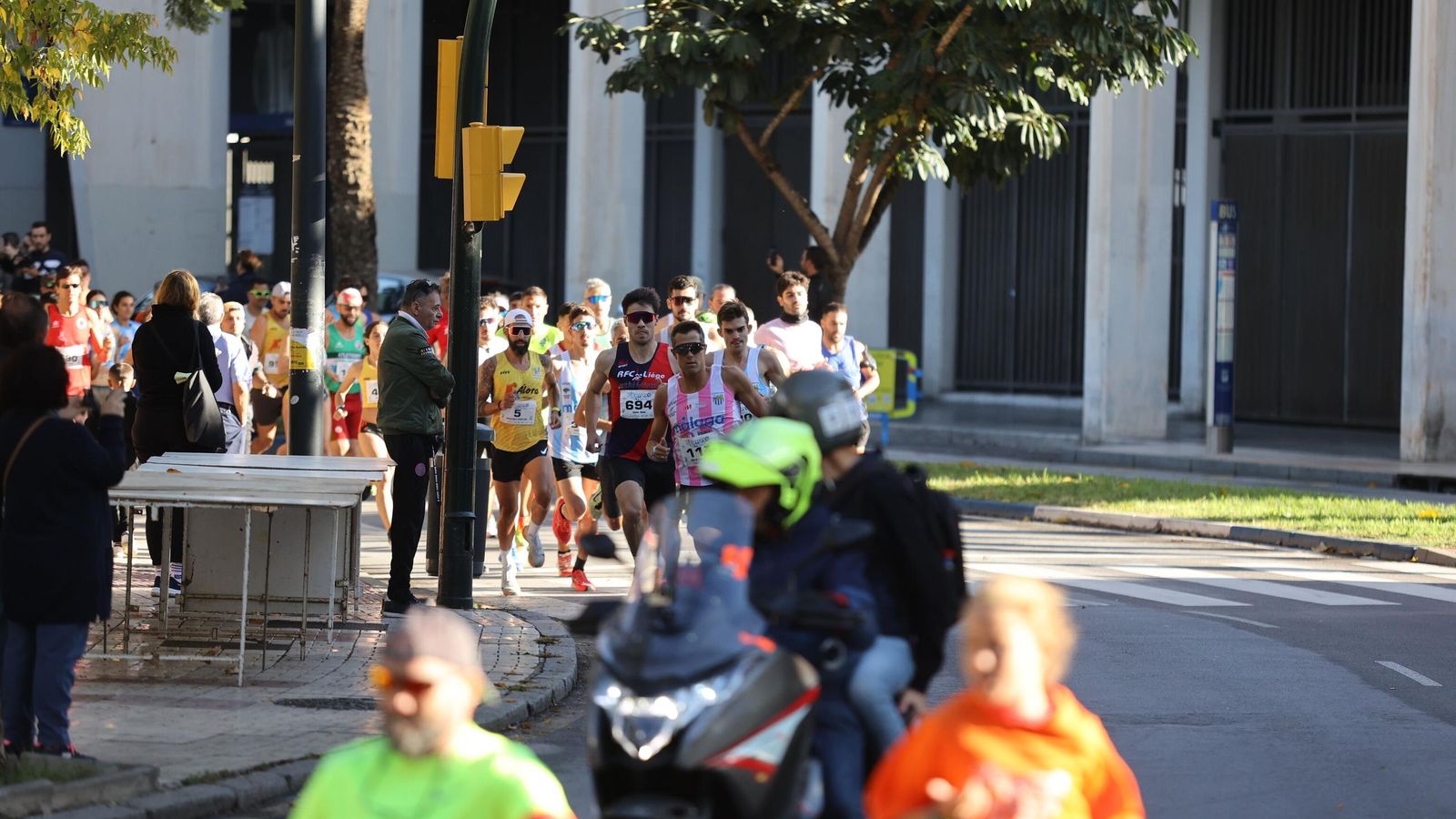 Búscate en las fotos de la Carrera de la Prensa en Málaga