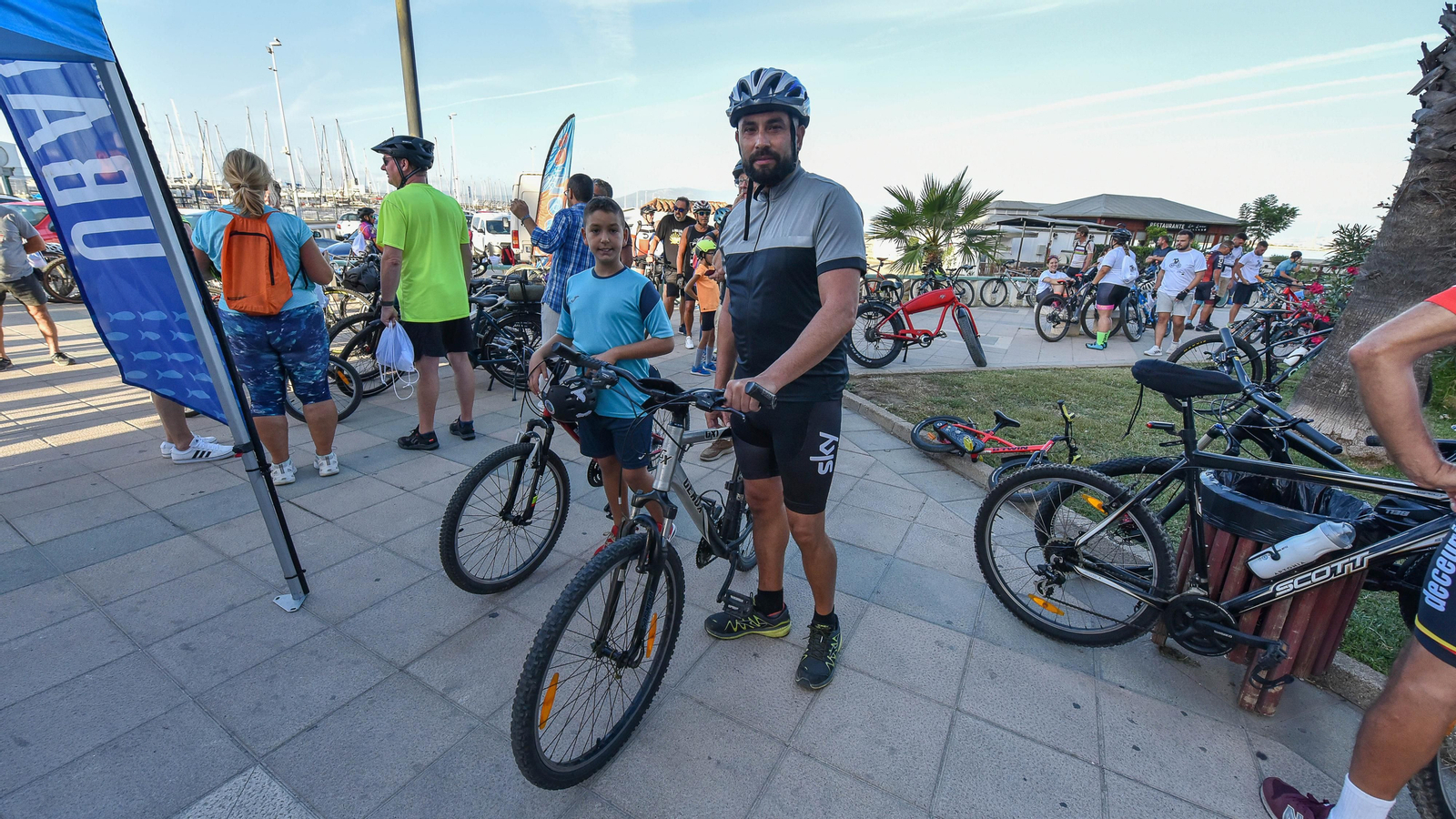 Marcha en bicicleta por la Semana de la Movilidad en La Línea, en imágenes