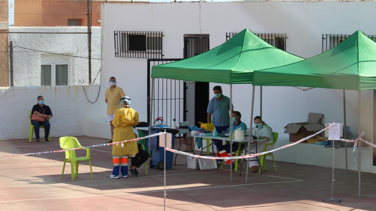 Dispositivo instalado en el polideportivo de Turre para la realización de las pruebas.