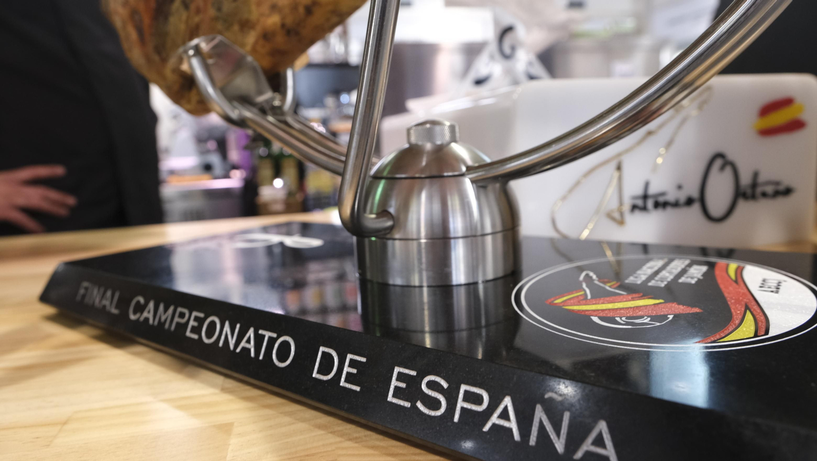 Restaurante Jamonería Antonio Ortuño, en el Mercado Central de Almería