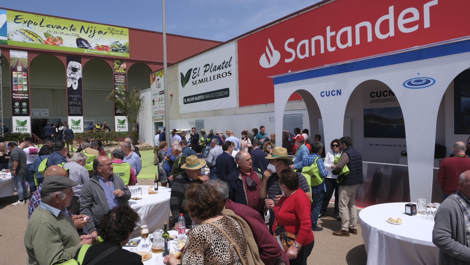 Imágenes de las jornadas de la CUCN sobre el agua en la Expolevante de Níjar.