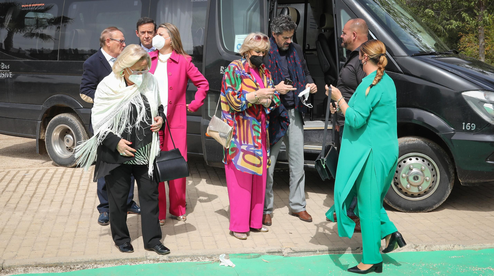 Artistas, políticos y empresarios en el bautizo de los nietos de José Luis López en Jerez
