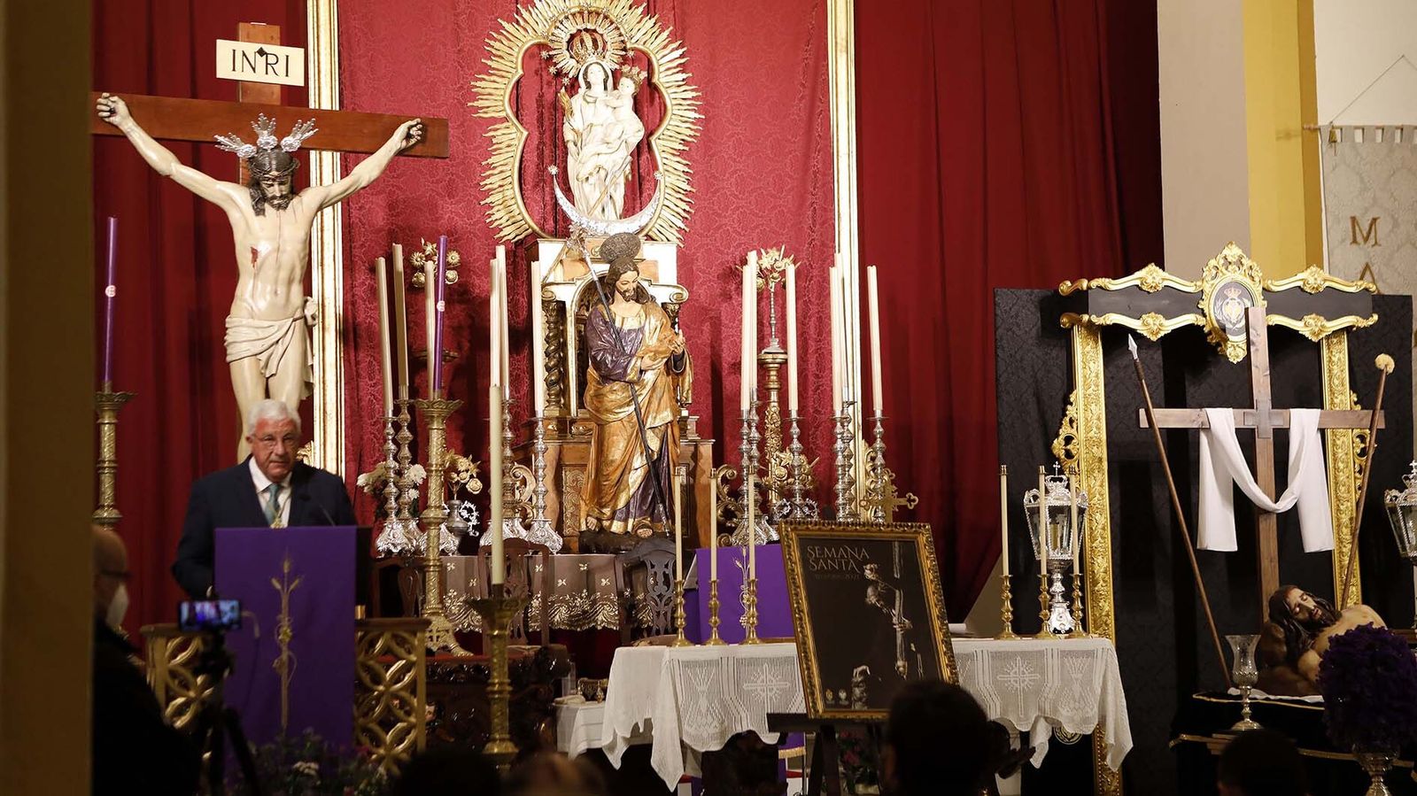 Las fotos de la presentación  del cartel oficial de la Semana Santa de Algeciras y la entrega de la Palma Cofrade