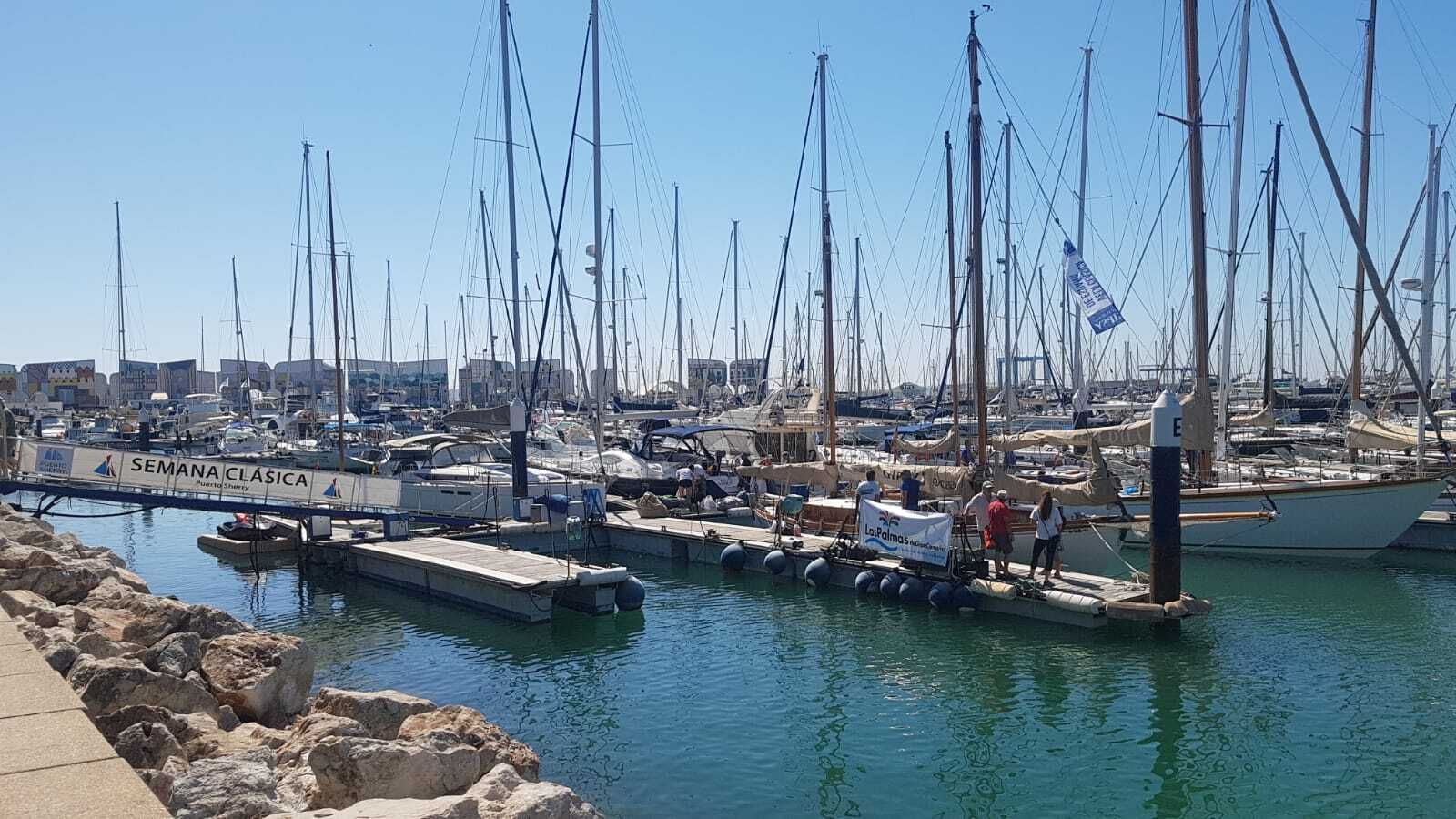 Los pantalanes del puerto deportivo, durante la celebración de la Semana Clásica, que organiza el Club Náutico de Puerto Sherry.