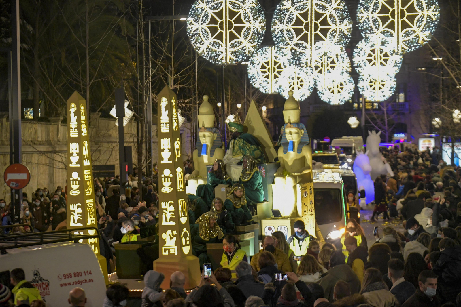 Fotos de la cabalgata de Reyes Magos de Granada 2022