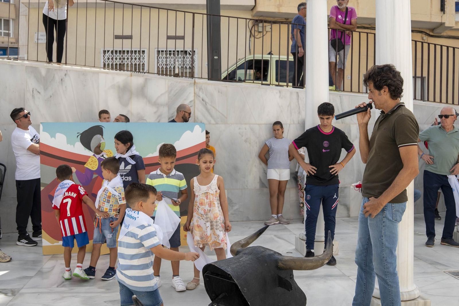 Las imágenes del taller de toros para niños y toro mecánico en Macael