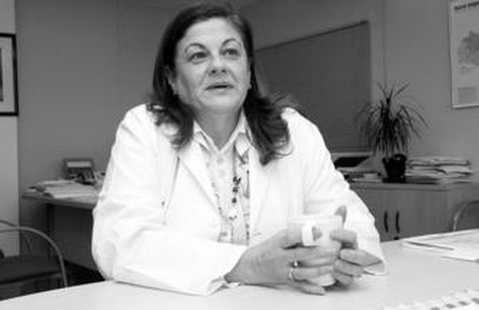 La directora del hospital, en un momento de la entrevista.