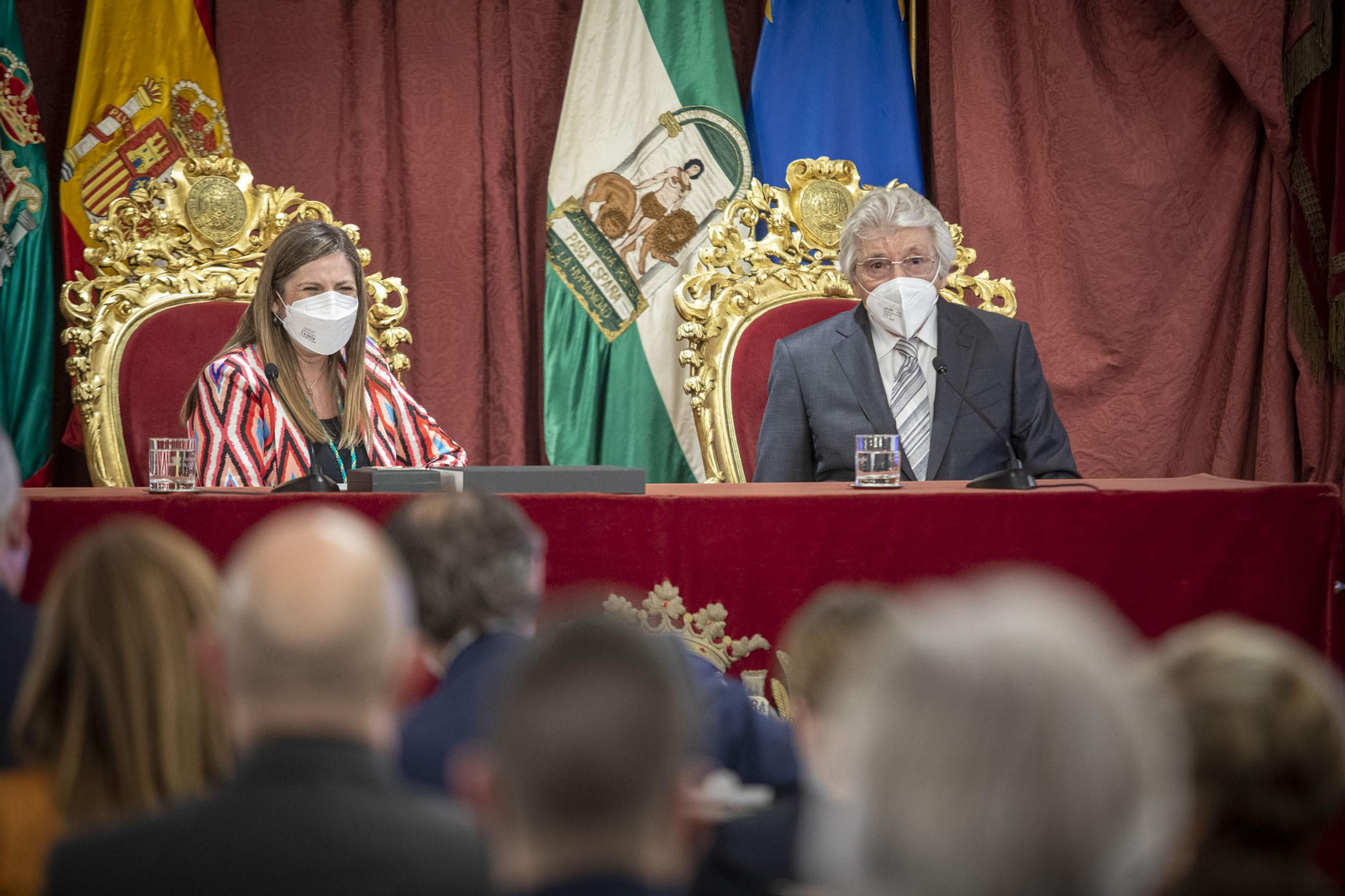 Imágenes de la distinción de Manuel Alejandro como Hijo Predilecto de la Provincia de Cádiz