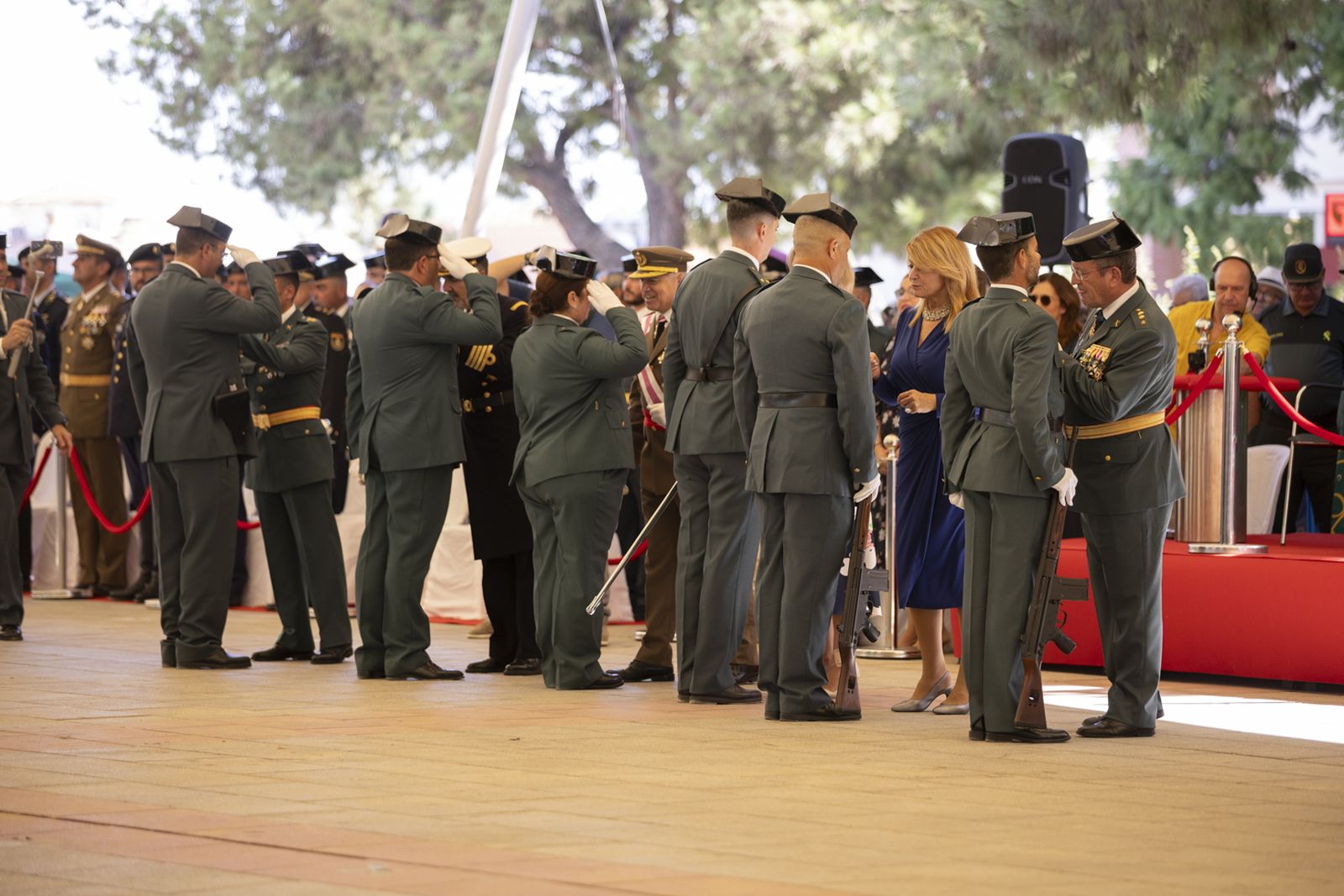 Imágenes de los actos de celebración de la festividad de la patrona de la Guardia Civil, la Virgen del Pilar.