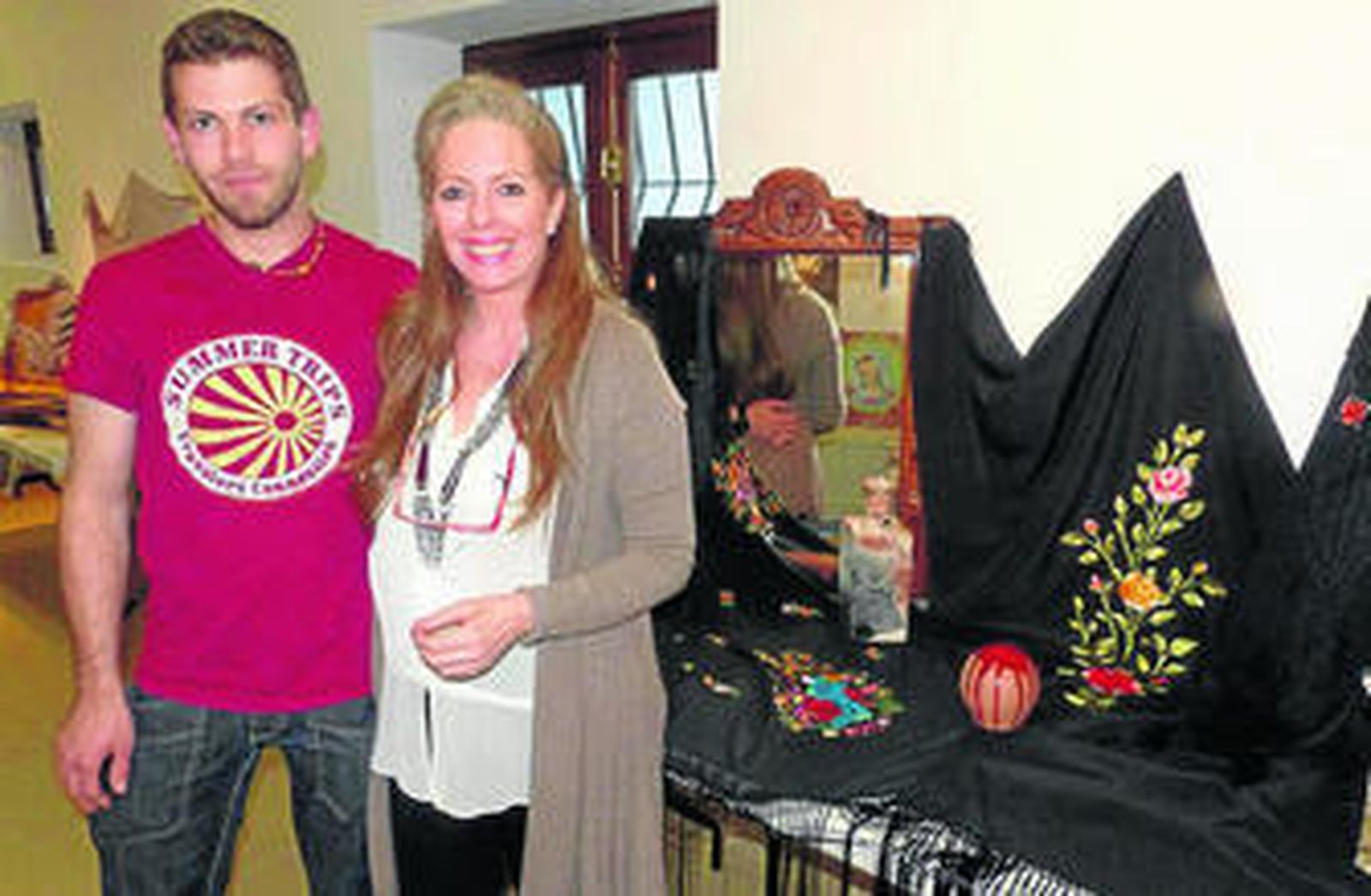 Cerámica y bordados artesanales, piezas con arraigo y testimonio de una tradición