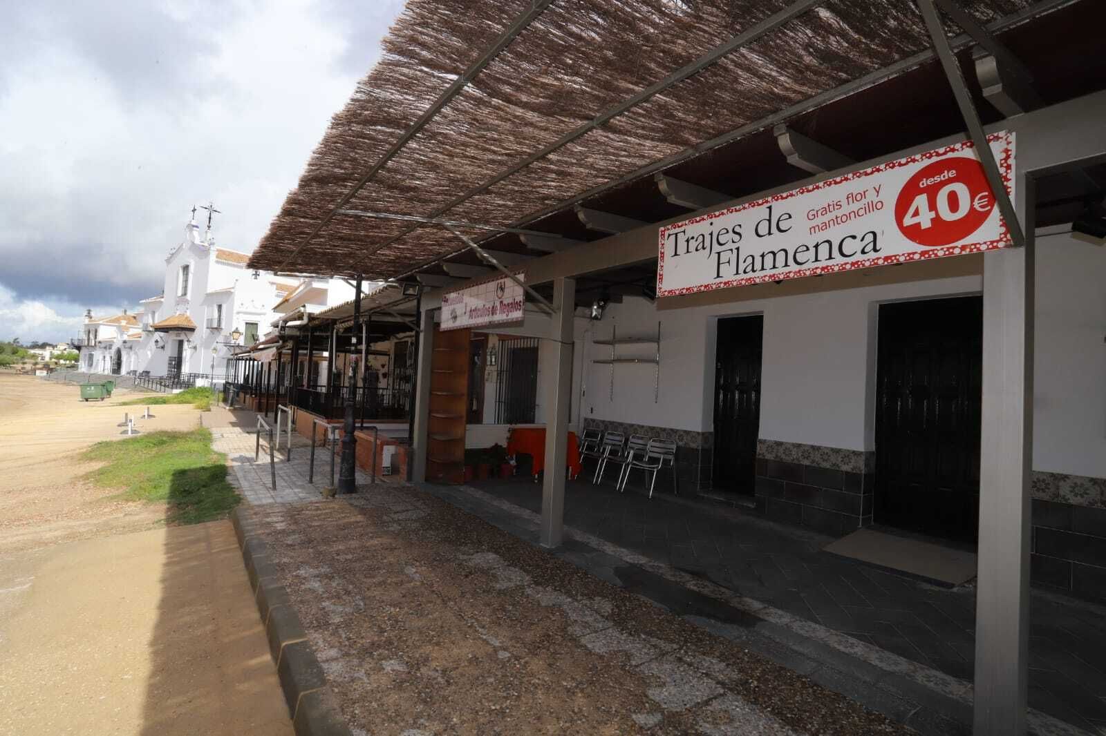 Imágenes del Rocío desierto.