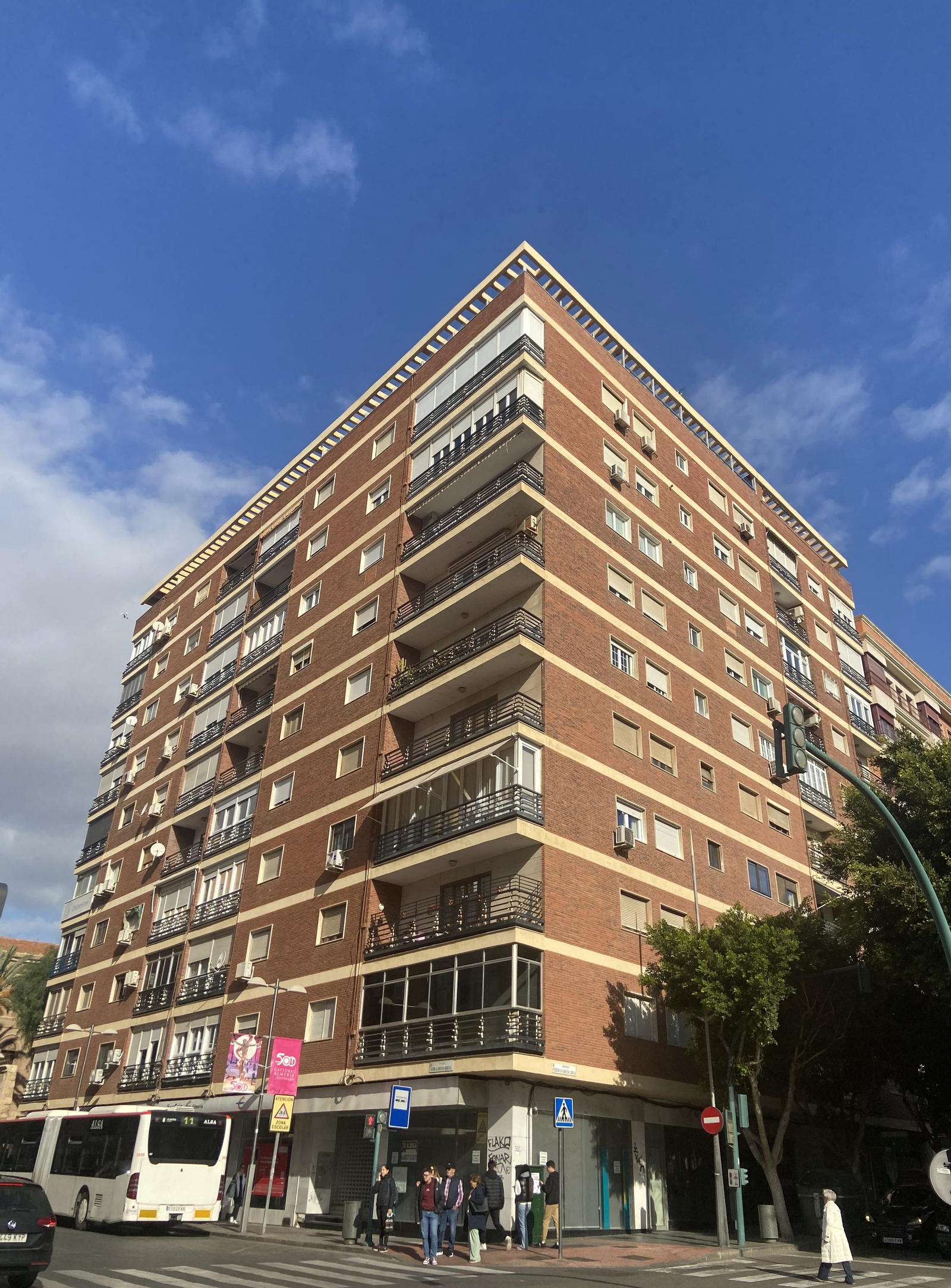 Inmensa mole de arquiectura que este año cumple medio siglo de vida