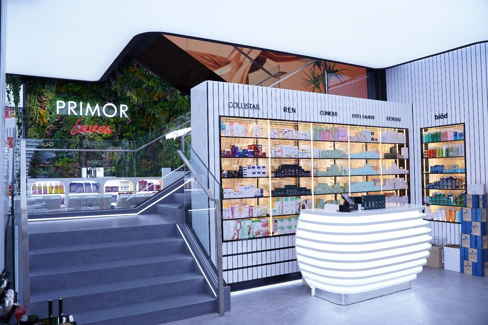 Las fotos del aterrizaje de Primor en la Puerta del Sol