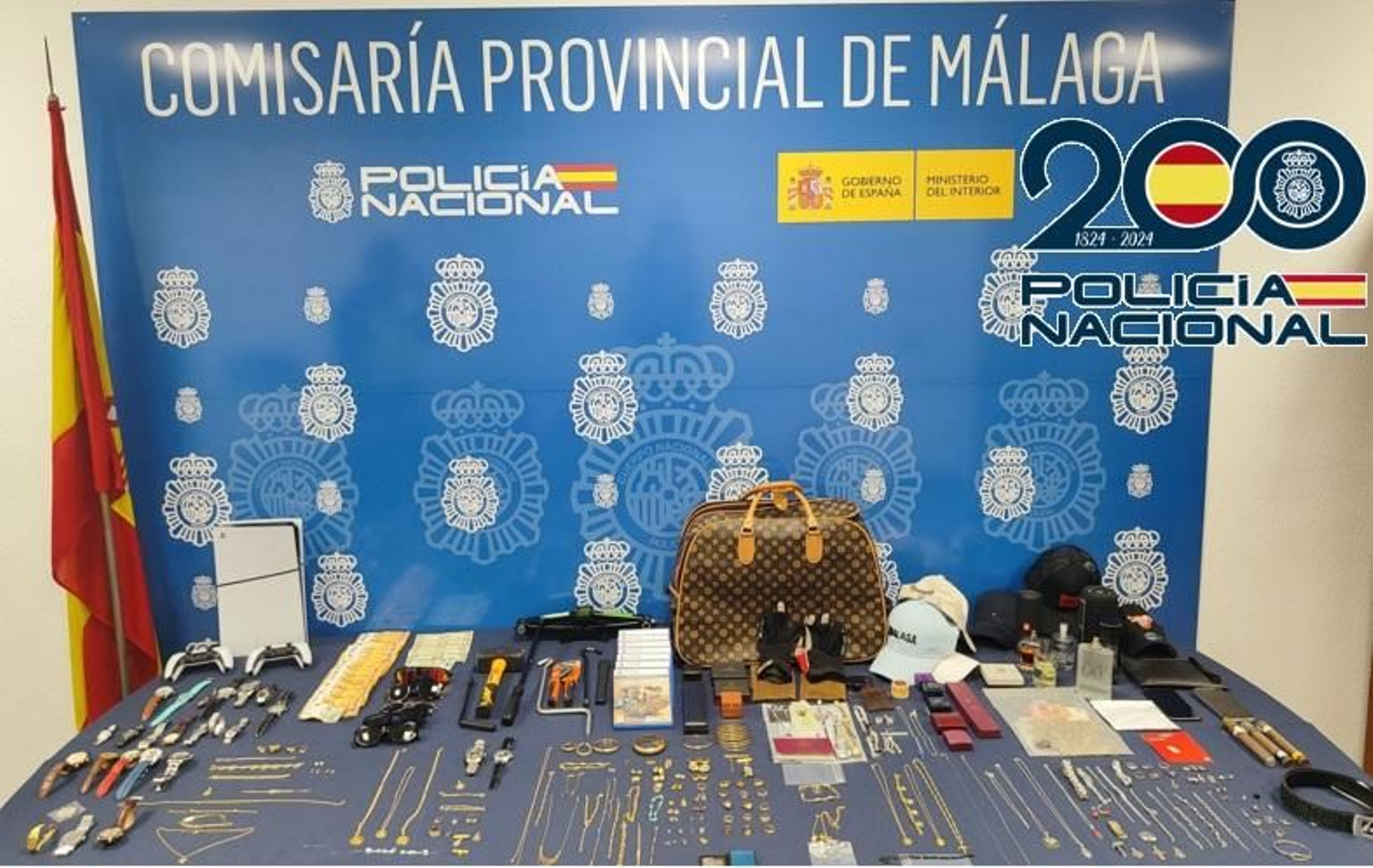 Efectos recuperados por la Policía Nacional