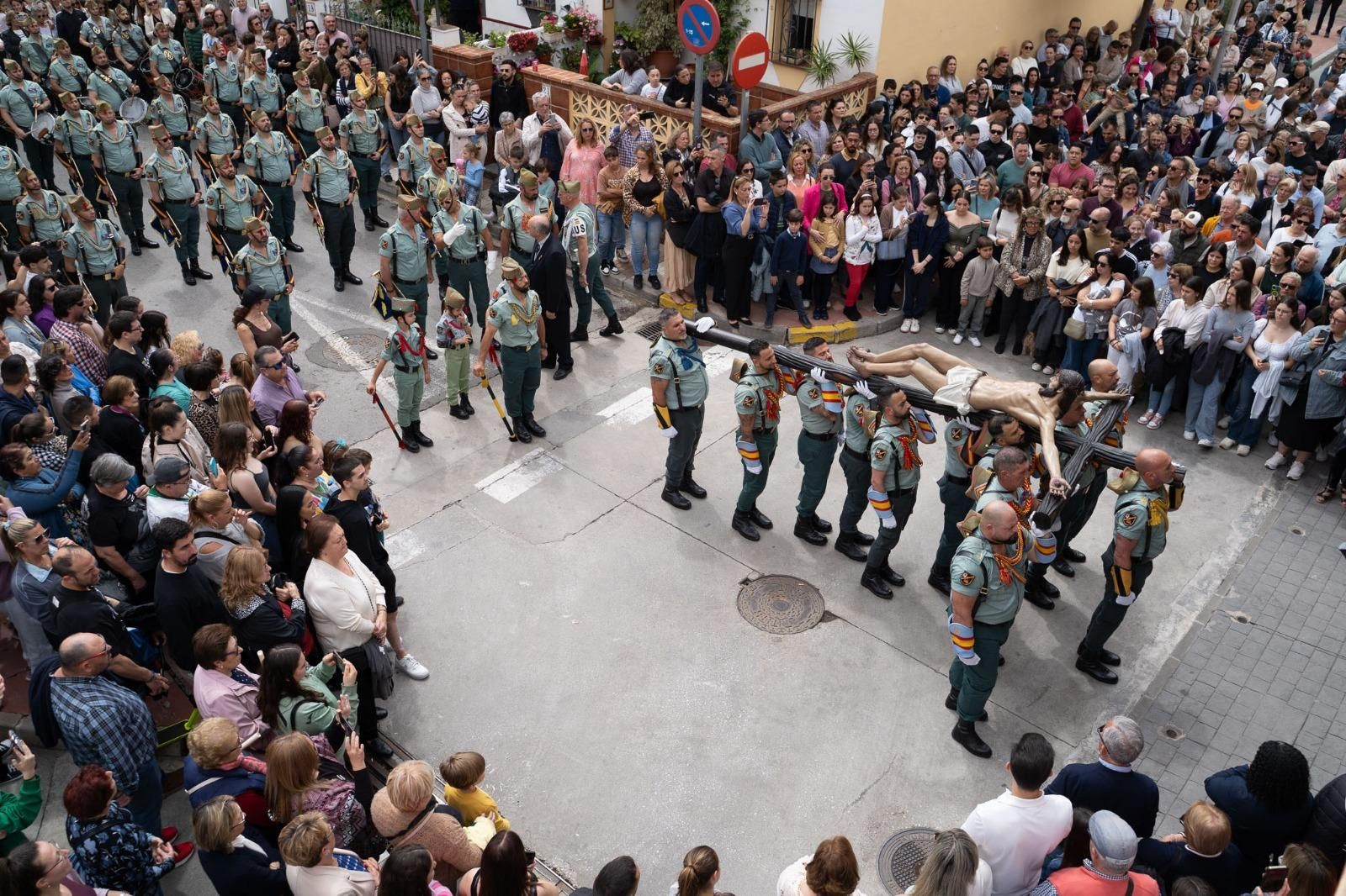 El Nazareno el Jueves Santo en Benalmádena Pueblo, en imágenes