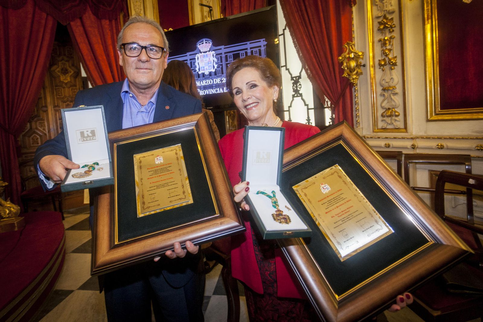 Imágenes de la entrega de la Medallas de la provincia