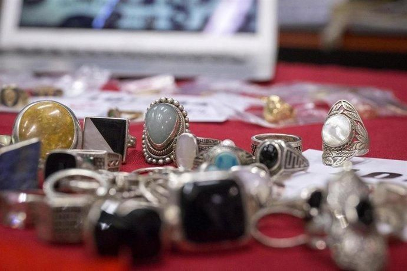 Imagen de archivo de joyas.