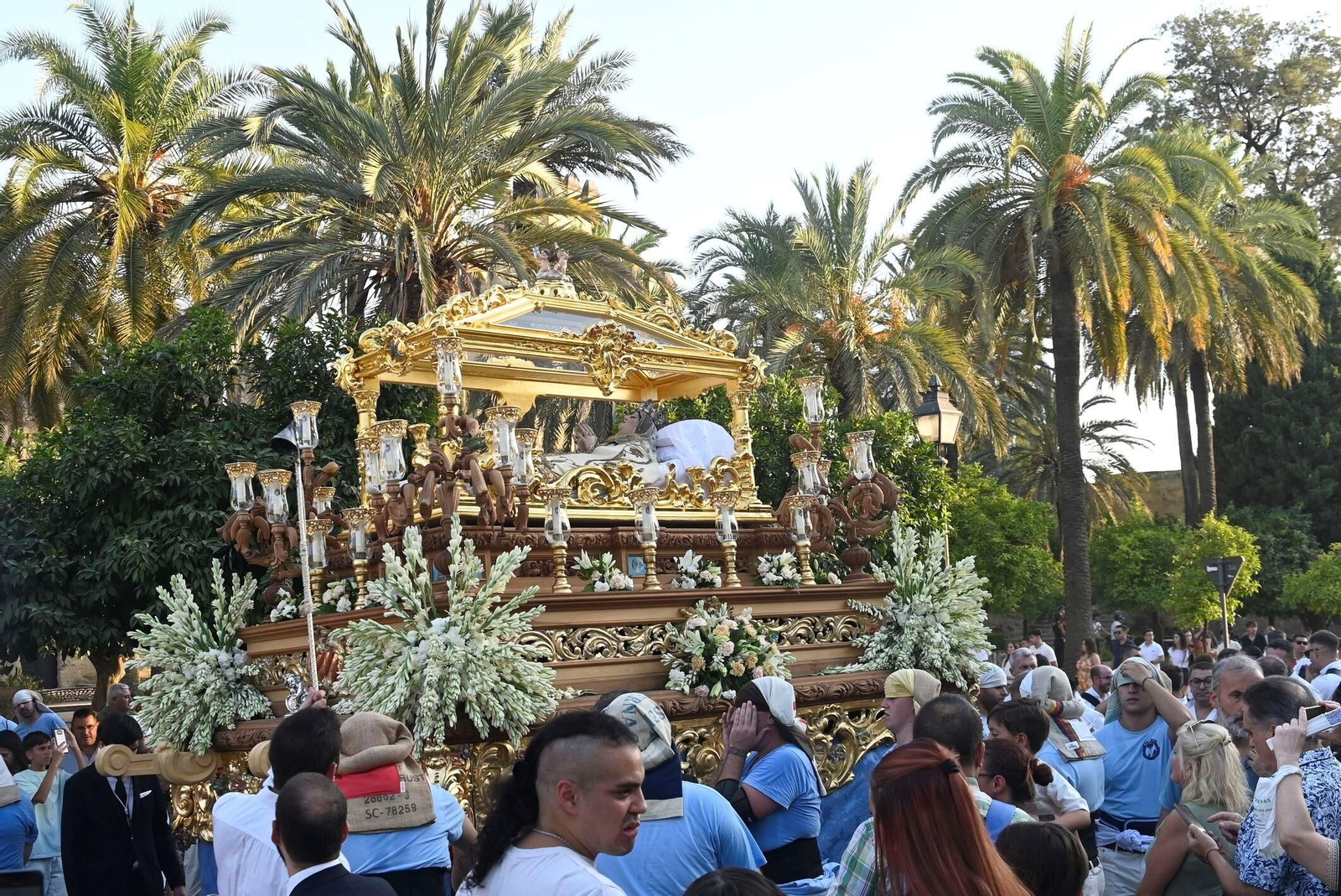 La procesión de la Virgen de Acá, en imágenes