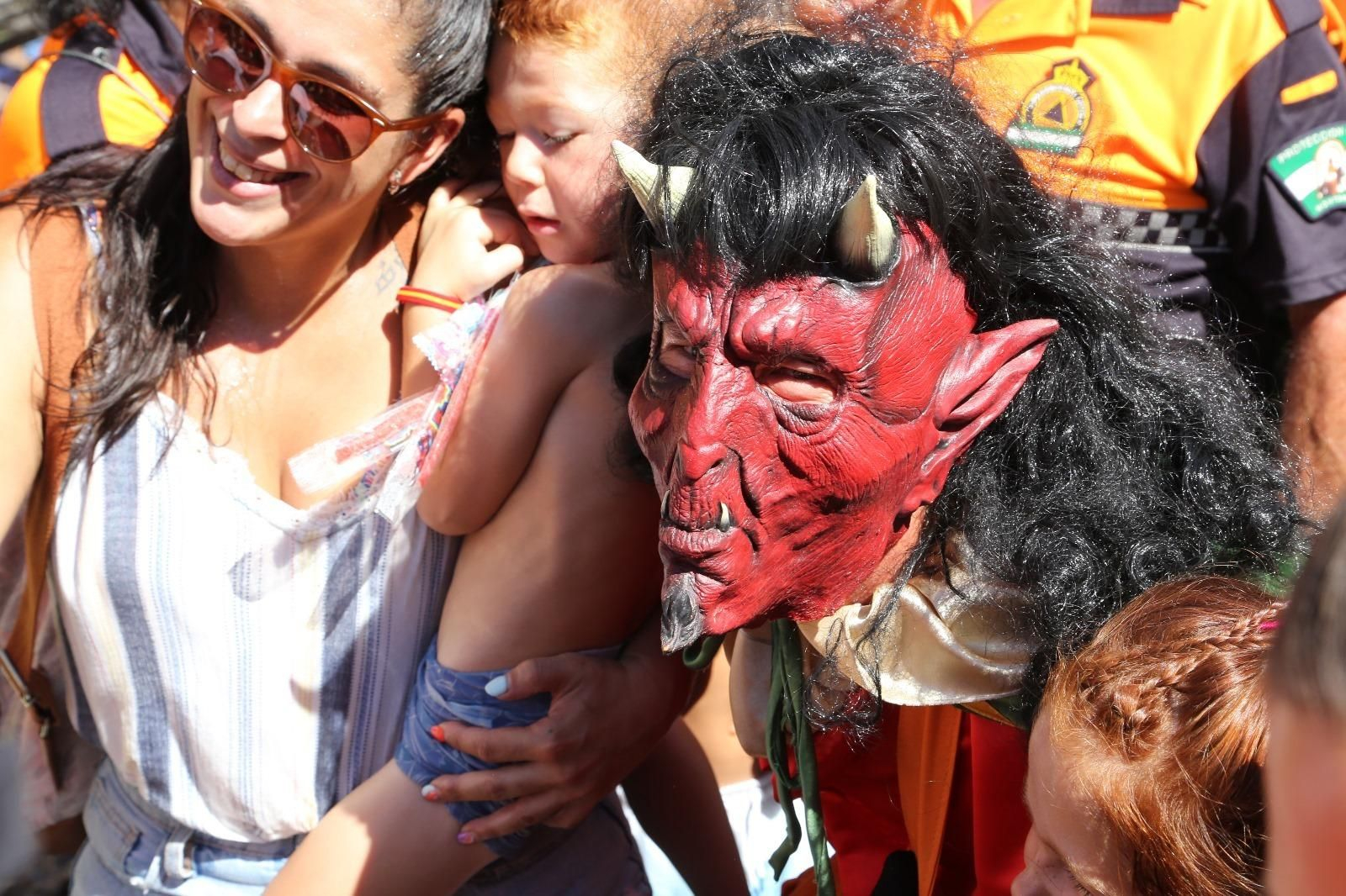 Las mejores imágenes de la fiesta de la Diablilla en Montoro: sustos, diversión y un espectacular tobogán gigante