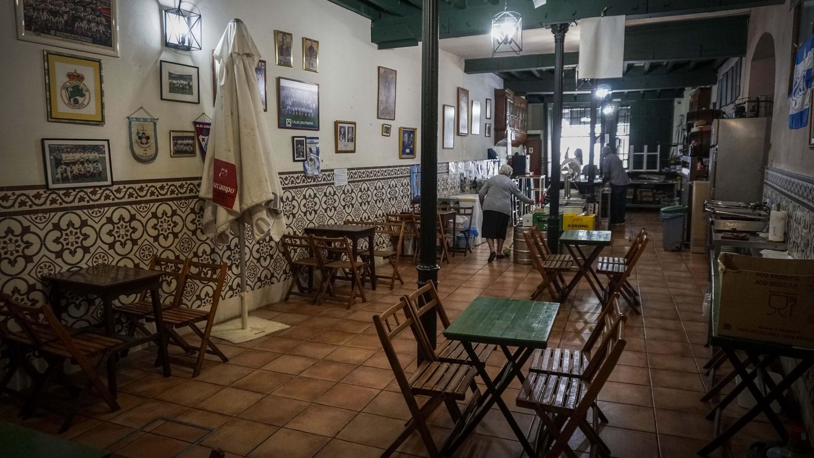Interior de la centenaría Bodega San José.
