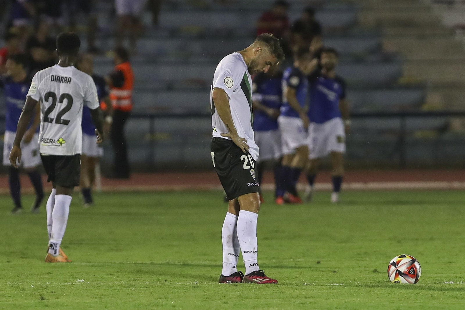 La derrota del Córdoba CF en San Fernando, en imágenes