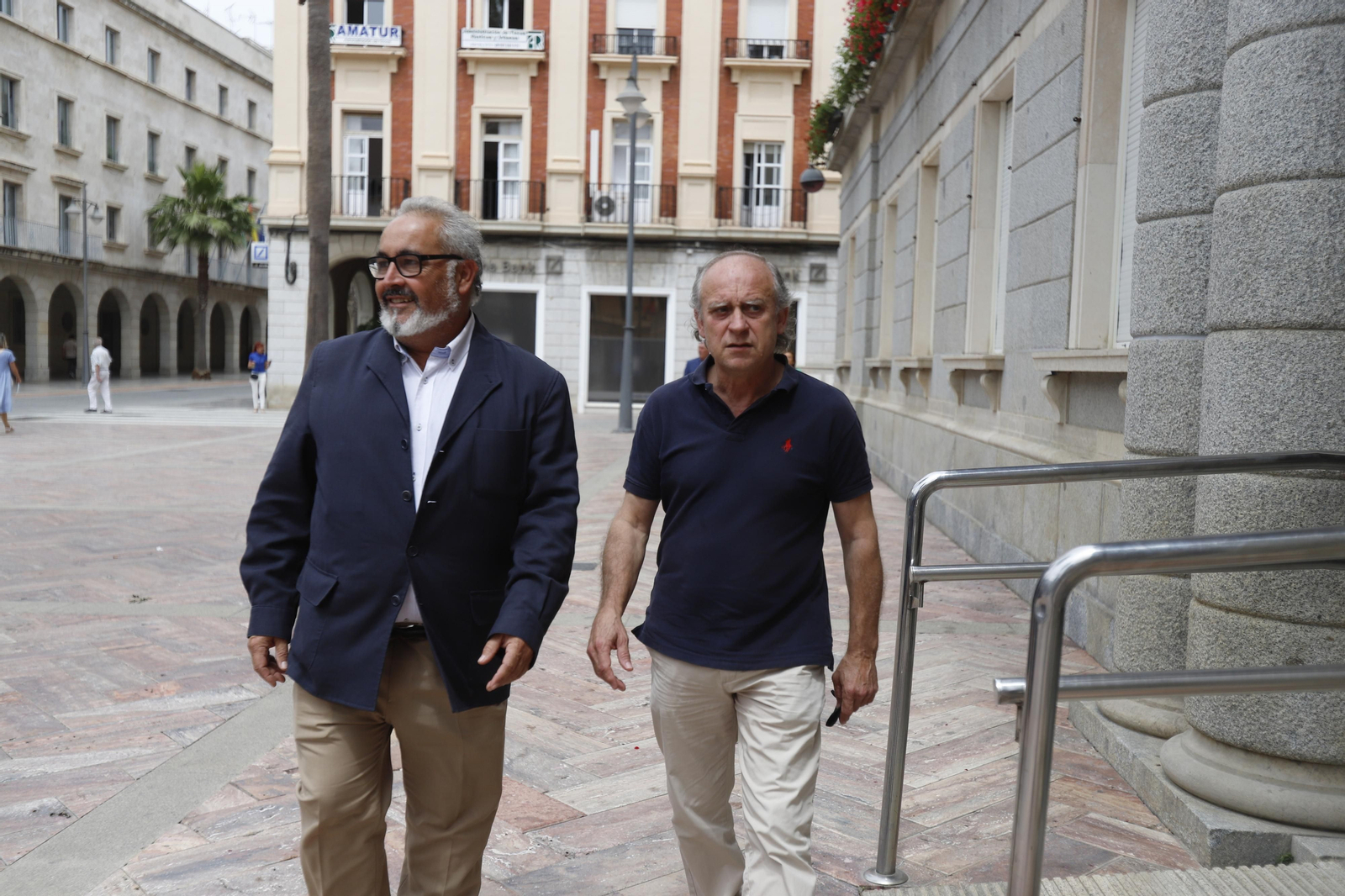 Imágenes de la capilla ardiente de Miguel Báez Espuny 'Litri' en la mañana del viernes