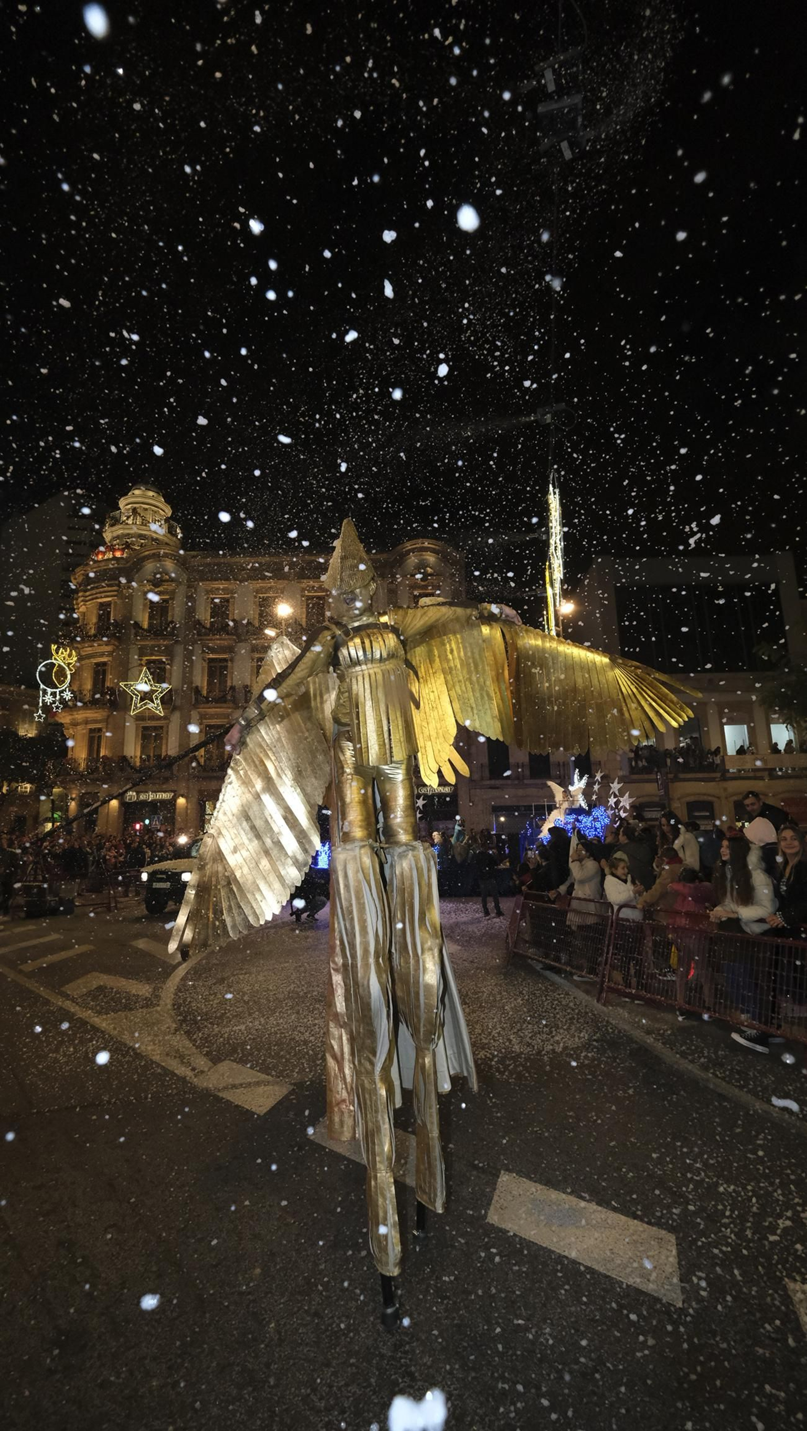 Imágenes de la Cabalgata de los Reyes Magos en Almería