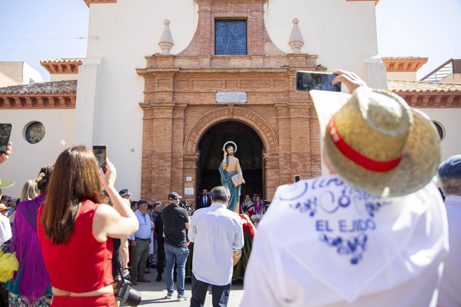 Las imágnes de la misa y procesión en honor a San Marcos en El Ejido