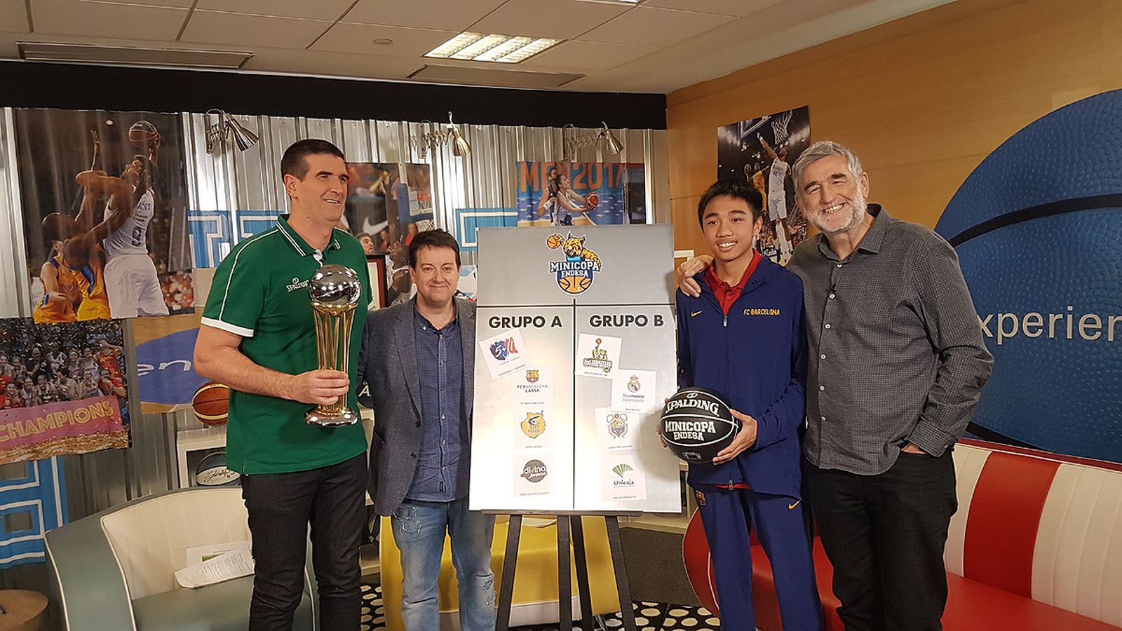 Imagen del sorteo de la Minicopa.