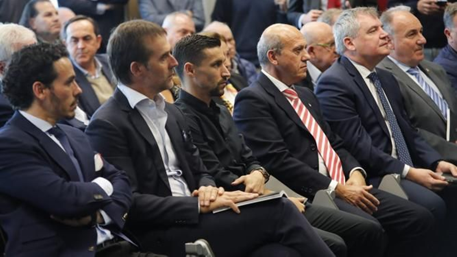 Las imágenes la presentación de 'Nunca se rinde: El club que aprendió a ganar', de Paco Cepeda.