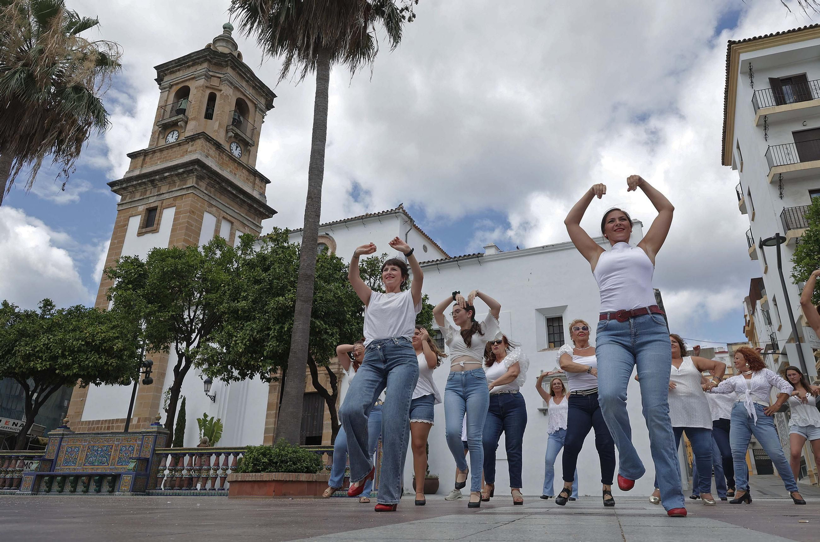 Fotos del flashmob flamenco en la Plaza Alta de Algeciras