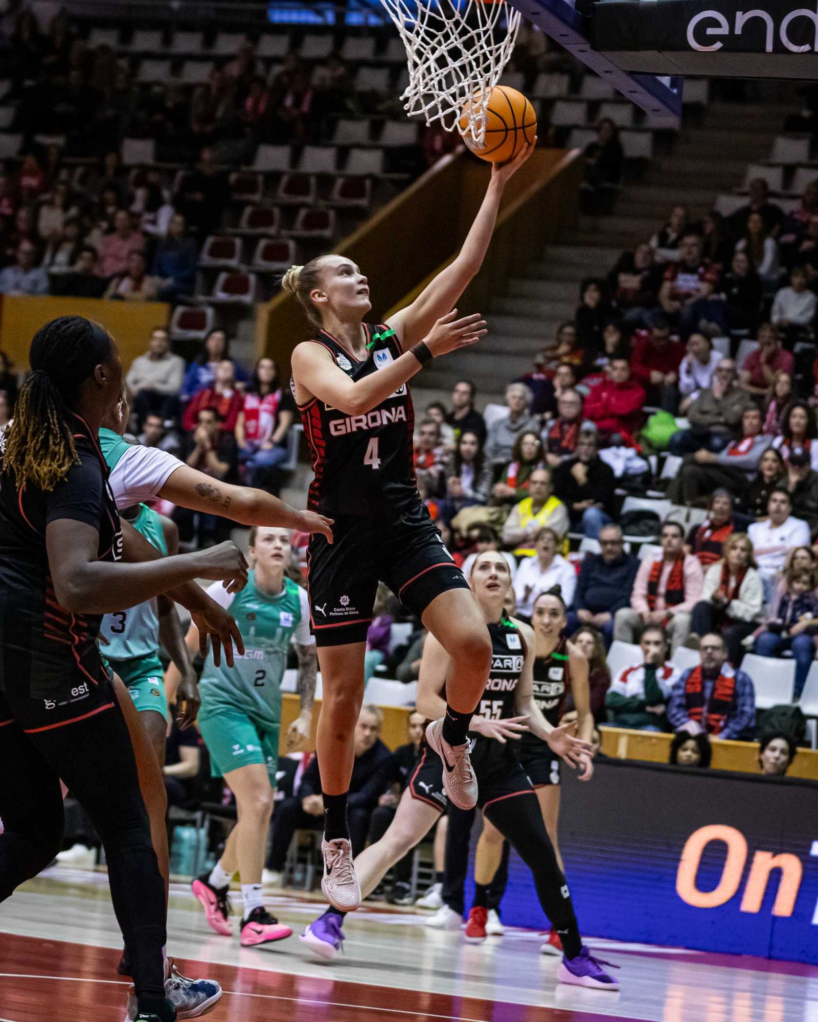 Derrota contundente del CAB Estepona en Girona (88-62)