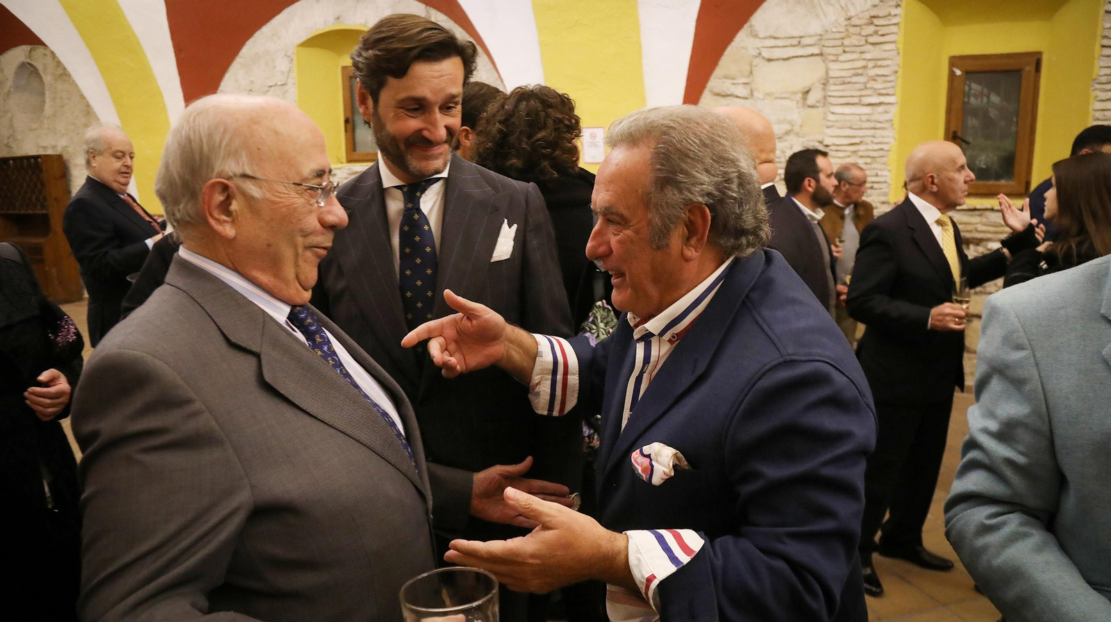 Emotivo y merecido homenaje a cuatro ilustres hosteleros