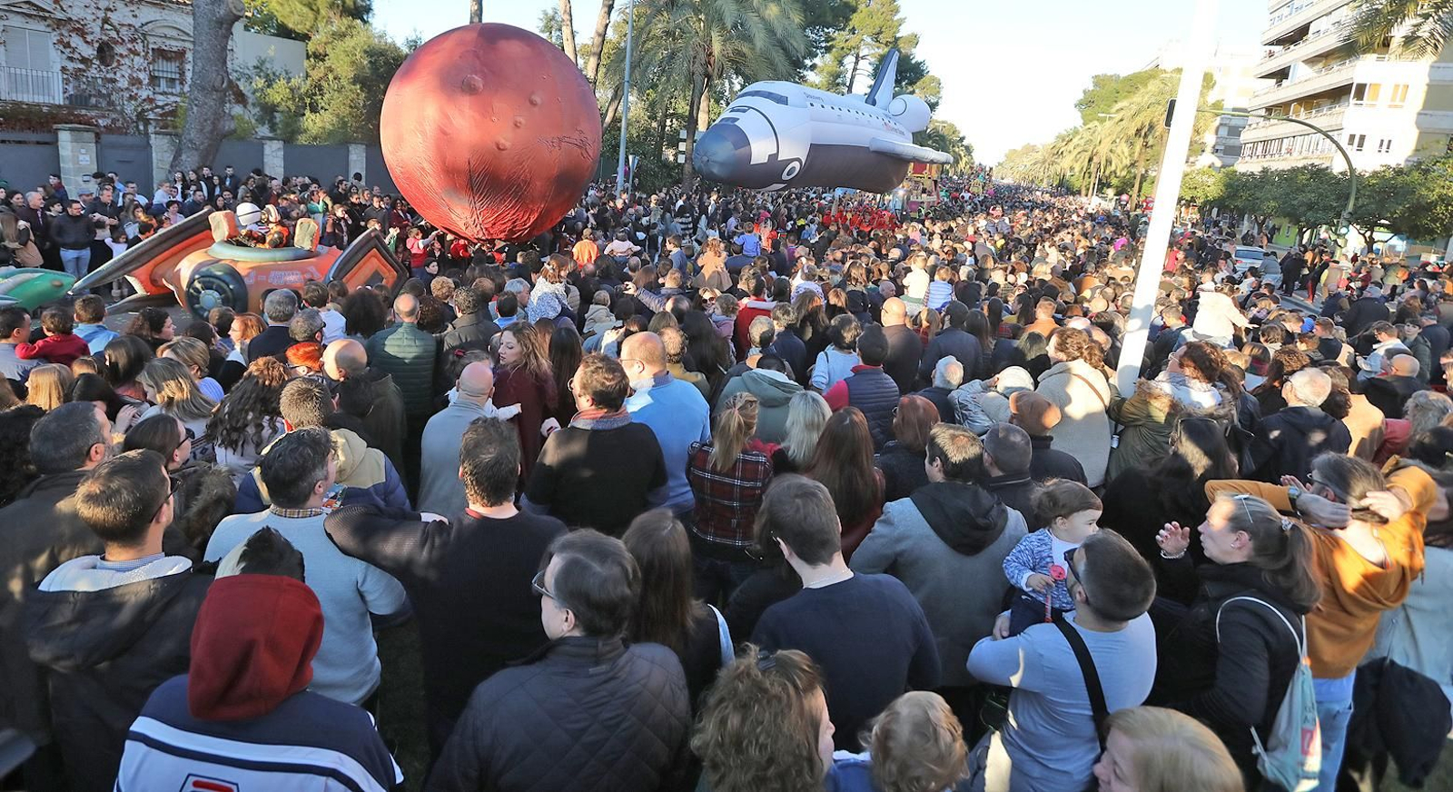 Imágenes de la cabalgata de Reyes Magos 2019 en Jerez