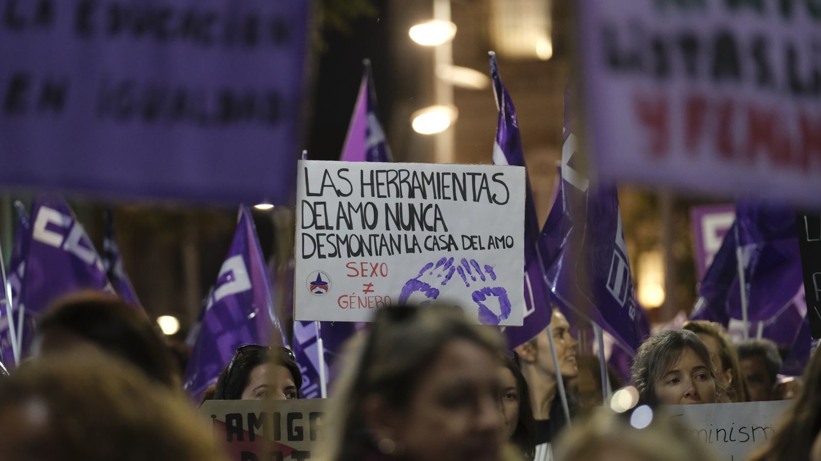 Imágenes de las manifestaciones por el Día de la Mujer en Almería