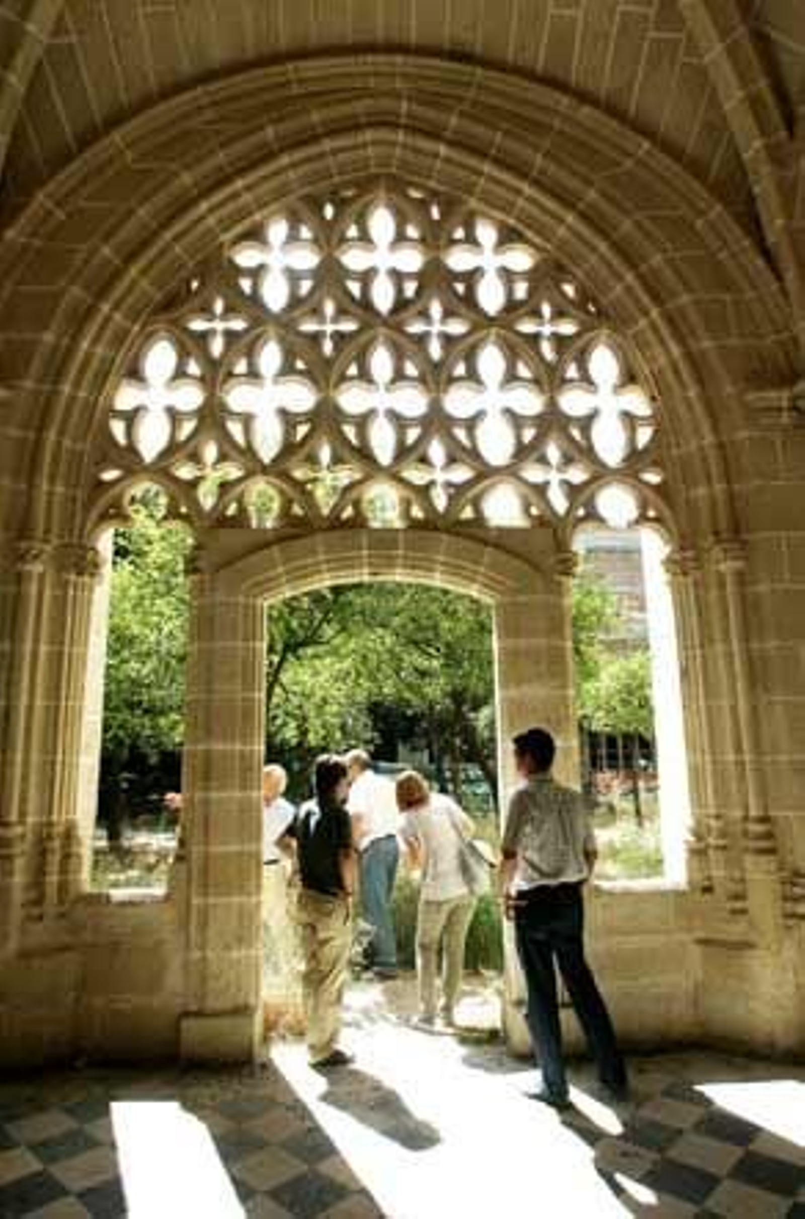 Tras su cierre en 1999, el conjunto monumental se ha visto beneficiado por las subvenciones del 'Plan E' de 2009 y 2010

Foto: Pascual