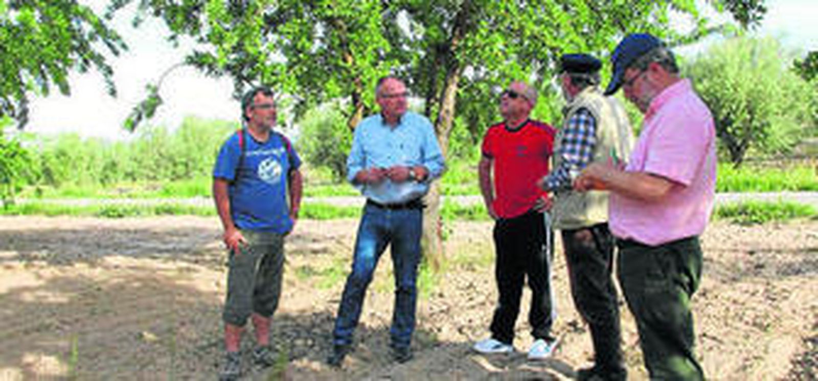 Txema Ventura con Dietmar Roth y otros expertos.