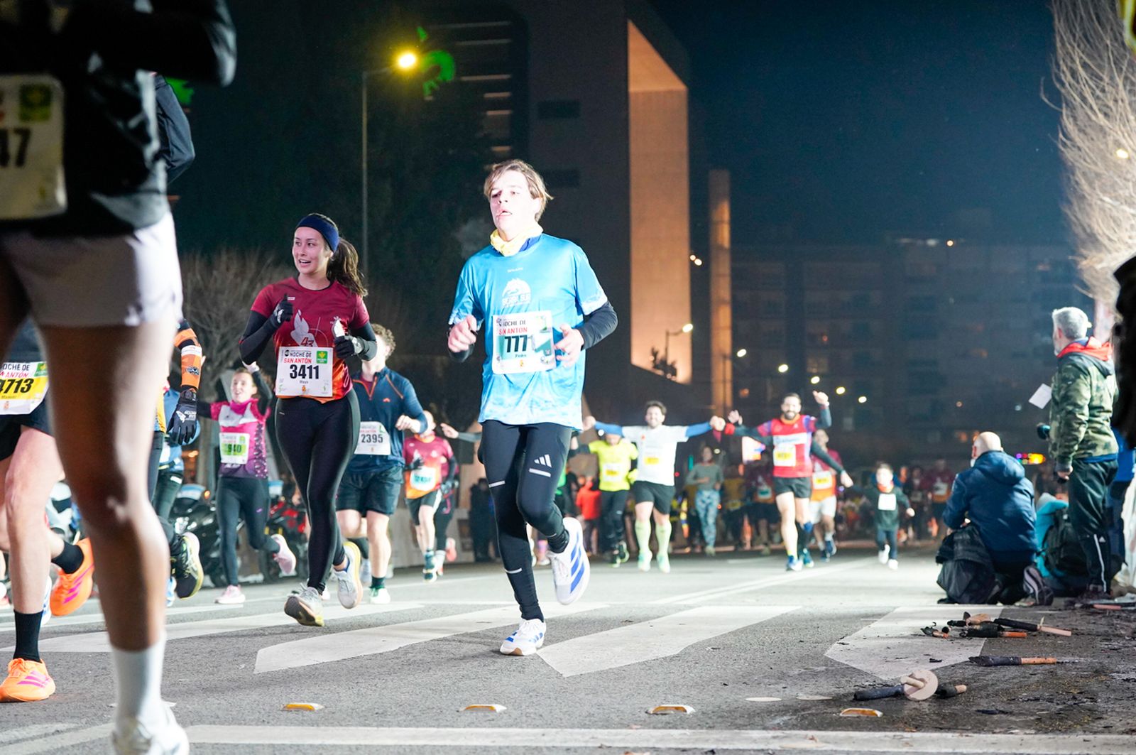 En imágenes: búscate en tu llegada a meta de la Carrera de San Antón 2026 (14)