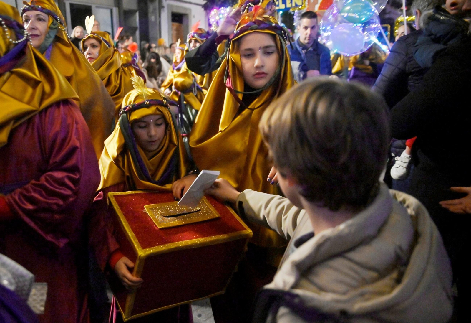 La Cartera Real recoge las cartas a los Reyes de los niños de Córdoba, en imágenes