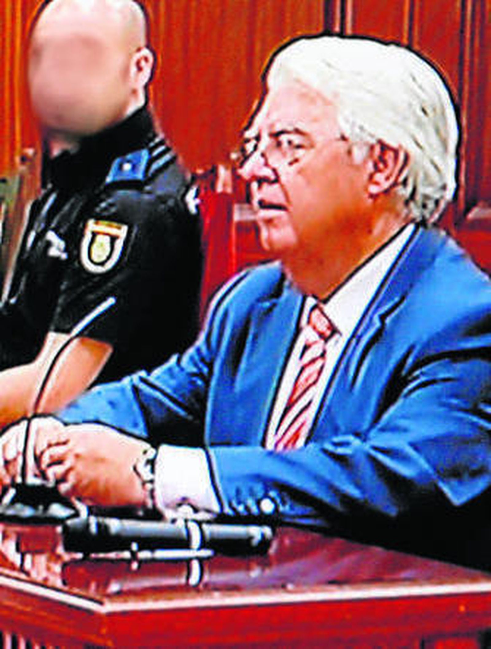Manuel Olivares.