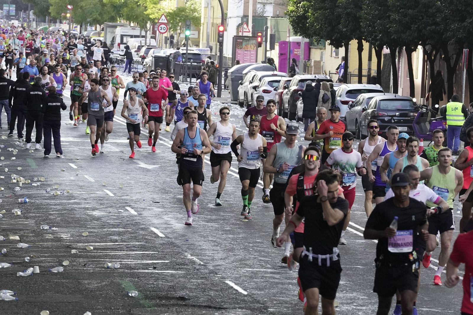 el Zurich Maratón de Sevilla 2026 por Lopez de Gomara, galería 1