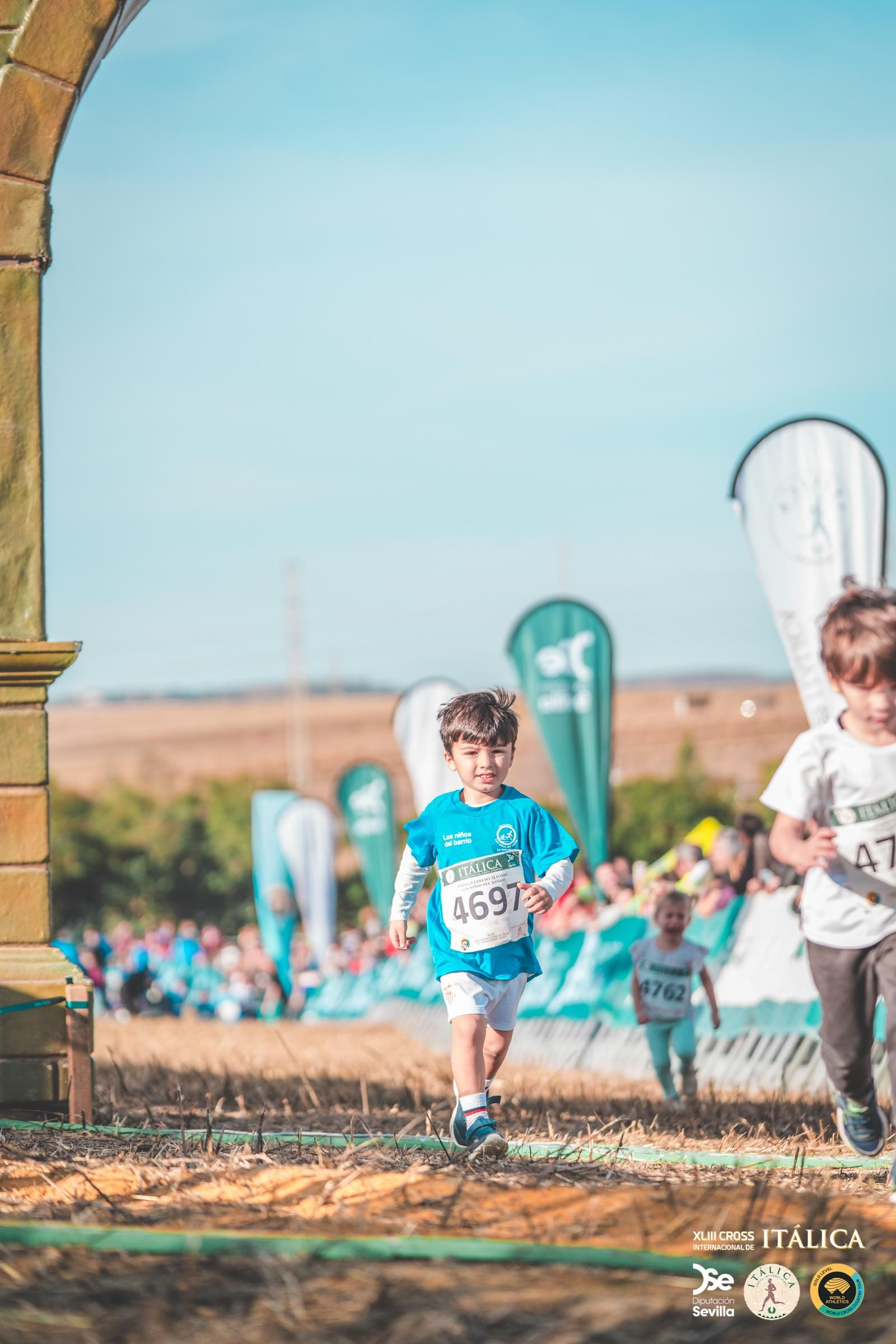 Búscate en las fotos del Cross de Itálica 2025 | 10