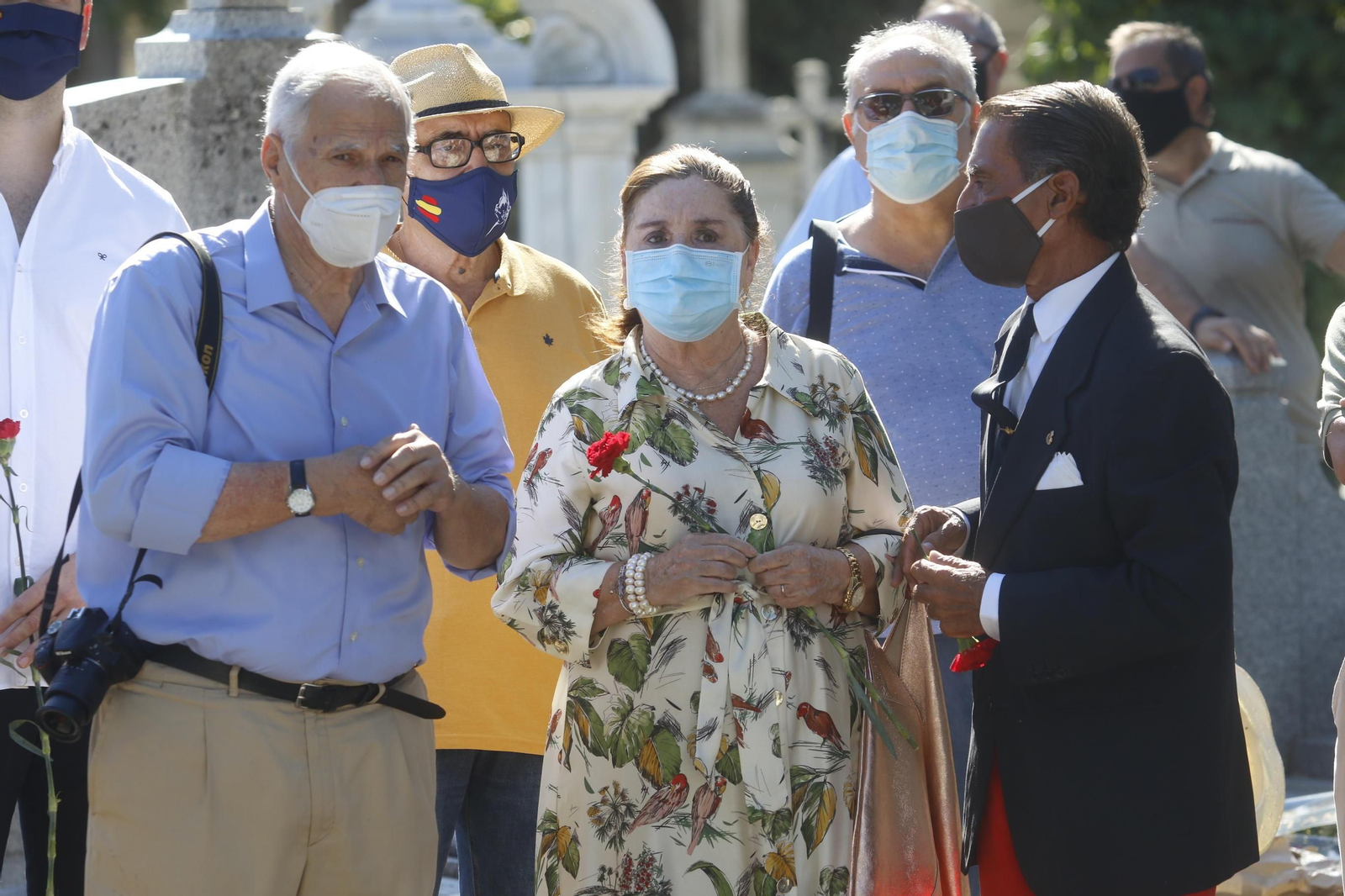 Las fotos de la ofrenda floral a Manolete