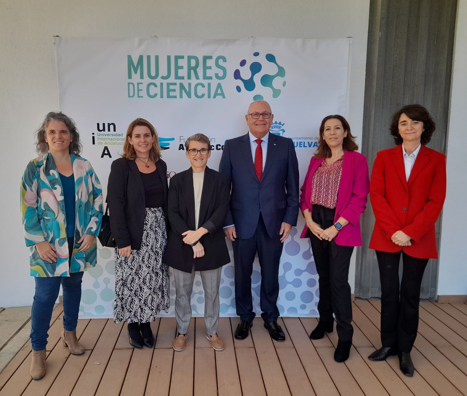 Organizadores del encuentro en la jornada 'Mujer de ciencia en La Rábida '