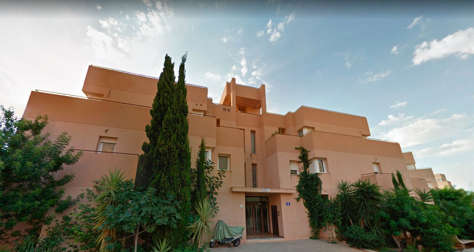 Cajamar pone a la venta más de 175 inmuebles en Almería con descuentos de hasta el 60%