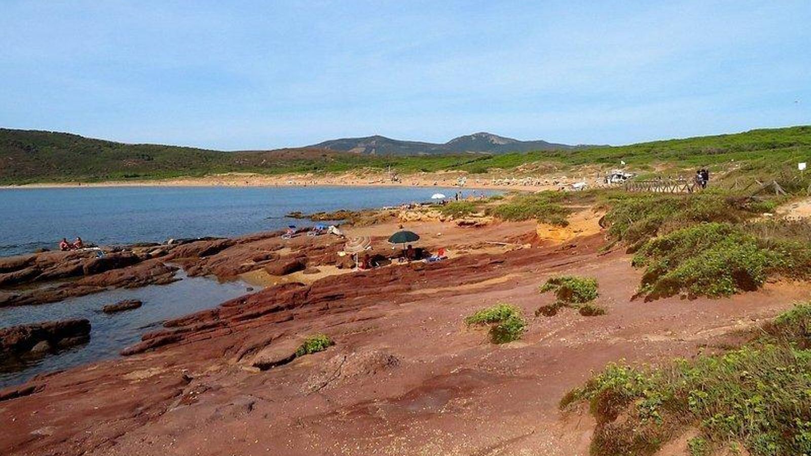 Playa de Porto Ferro en Cerdeña